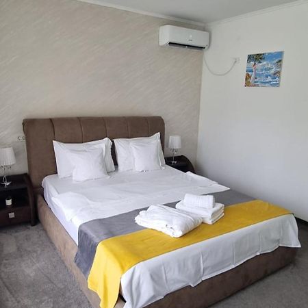 Casa Sonia Hotel Târgu Jiu Buitenkant foto