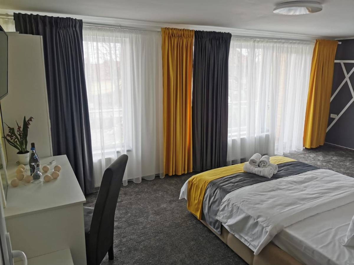 Casa Sonia Hotel Târgu Jiu Buitenkant foto