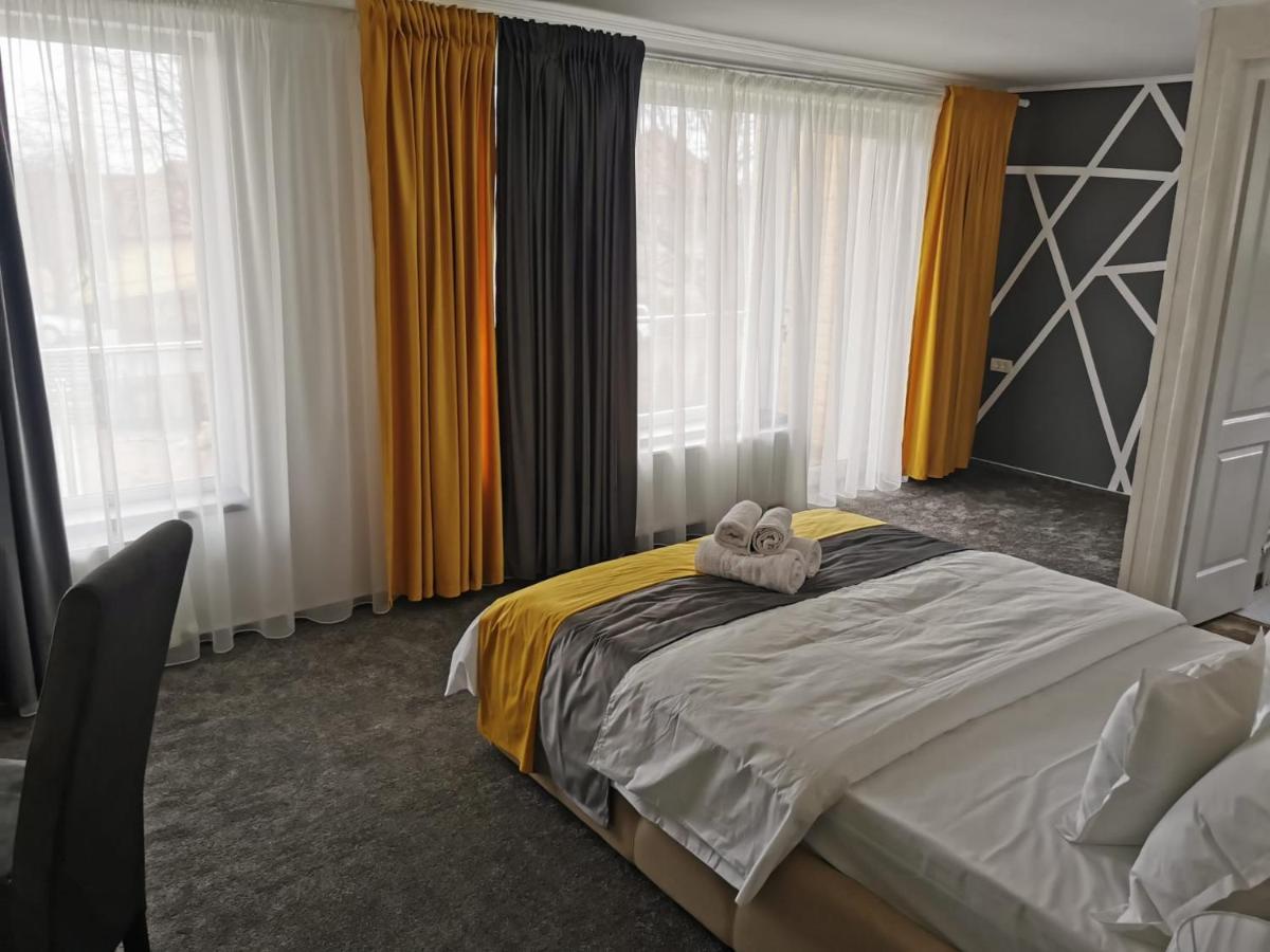 Casa Sonia Hotel Târgu Jiu Buitenkant foto