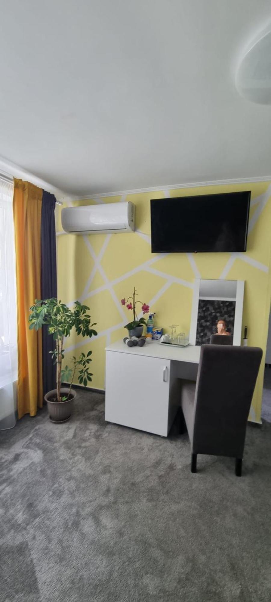 Casa Sonia Hotel Târgu Jiu Buitenkant foto