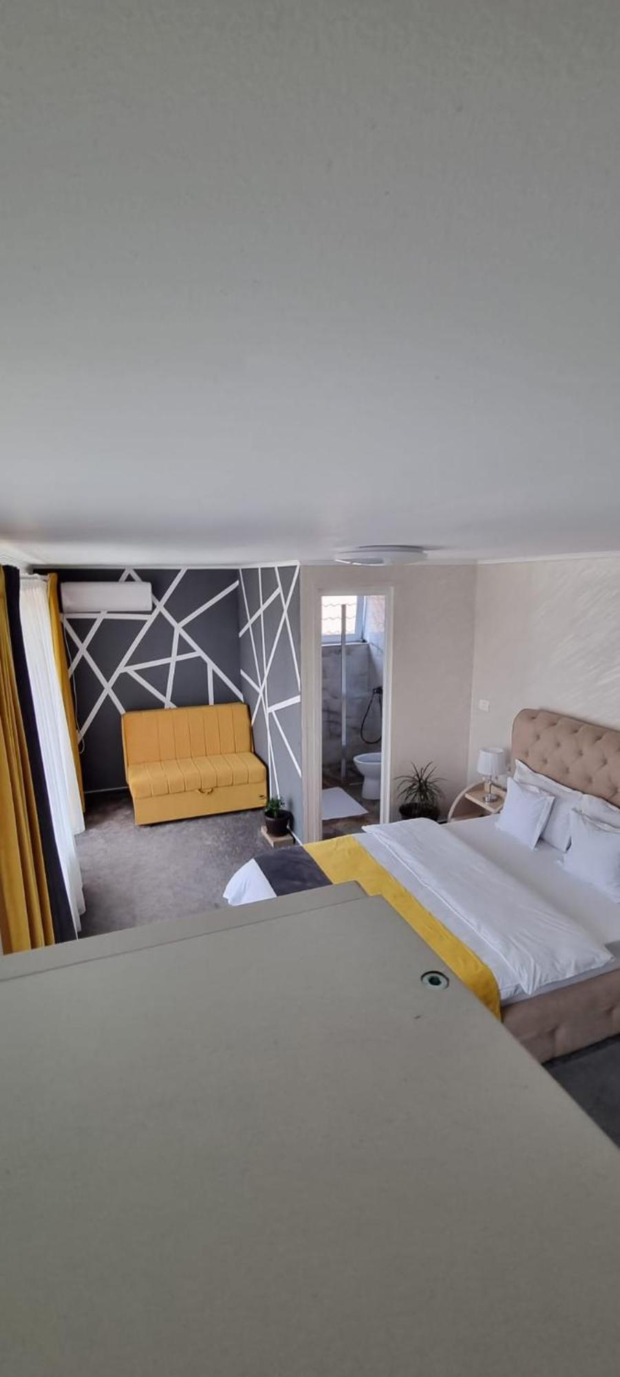 Casa Sonia Hotel Târgu Jiu Buitenkant foto